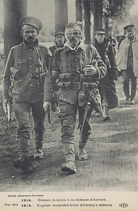 British and Belgian soldiers retreating from the defense of Antwerp. The Belgian Army and the British forces that had come to defend the city evacuated on October 7 and 8, 1914.
Text:
Cliché Chasseau-Flaviens
1914.. Blessés Anglais à la défense d'Anvers
1914.. English wounded from Attwerp's defense
16me Série
16th Series
Logo: ELD